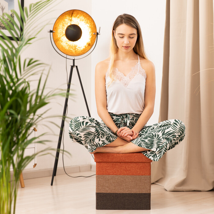 Relaxdays Gepolsterter Hocker mit bunten Streifen
