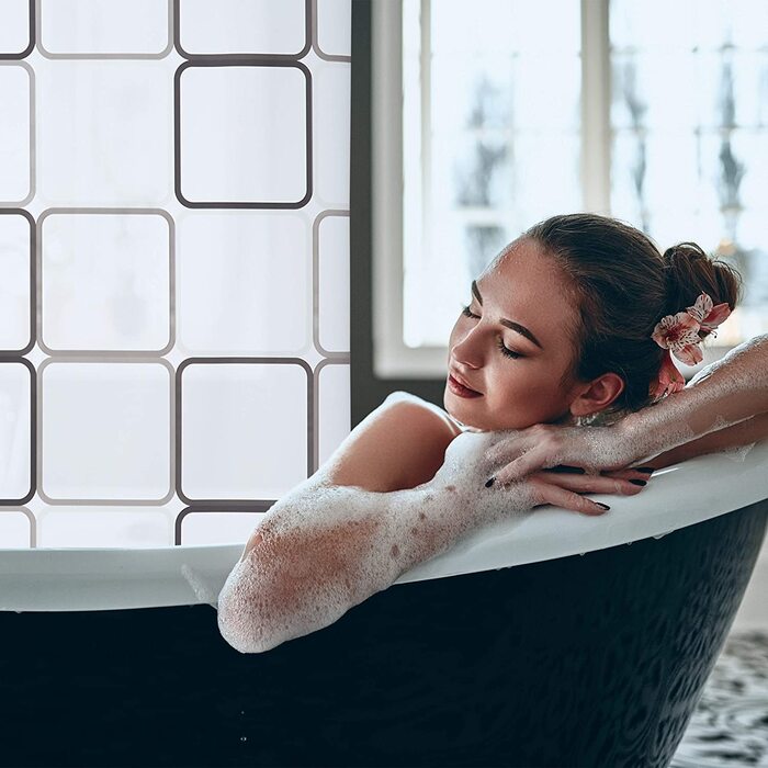 Relaxdays Duschrollo Square, wasserabweisend, Retro Badrollo Wanne u. Dusche, Deckenmontage, 80x240 cm, semitransparent (240 x 160 x 5 cm)
