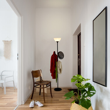Relaxdays Stehlampe mit Garderobenständer
