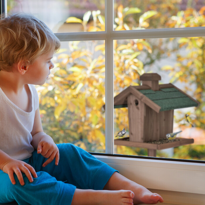 Relaxdays Braunes Vogelfutterhaus mit Ständer