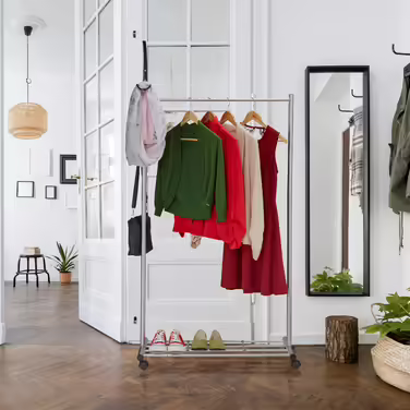 Relaxdays Silberne Garderobe mit Rollen