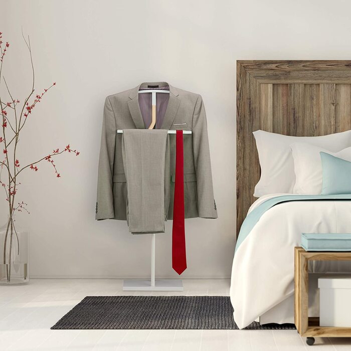 Relaxdays Herrendiener, für Anzug & Hose, Holz Metall Mix, Schlafzimmer, Kleiderbutler, HBT 107 x 48 x 20 cm, weiß/Natur