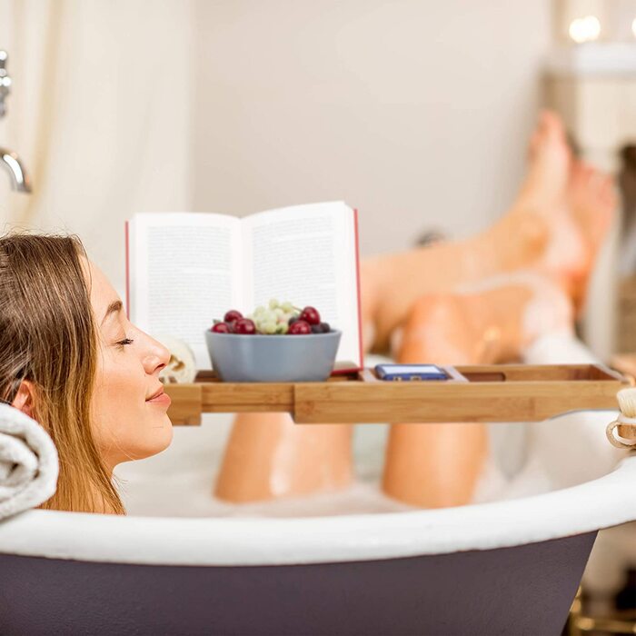 Relaxdays XL Badewannenablage, mit Buchstütze & für Tablet, Luxus Badewannenbrett, Bambus, ausziehbar 70-105 cm, Natur, 1 Stü