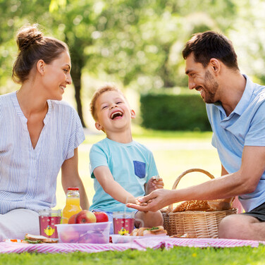Relaxdays 2er Set Kindergläser mit Kükenmotiv